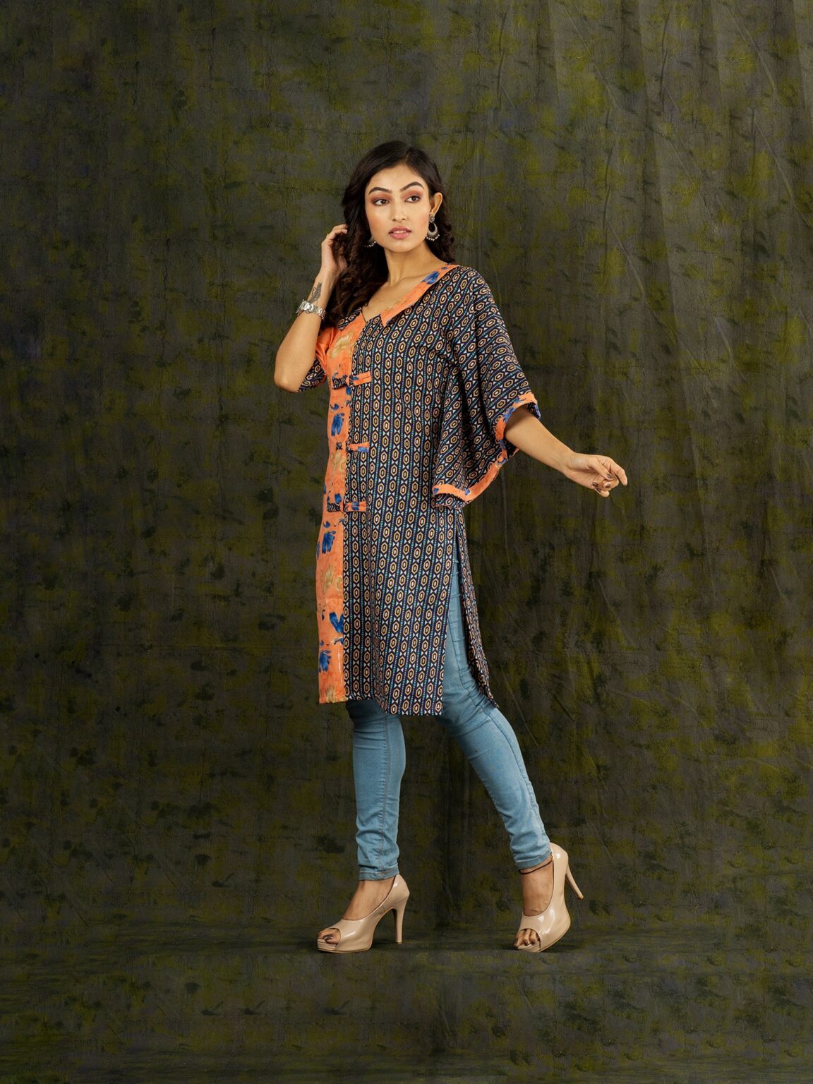 Flora Half Short Kurti - Image 3