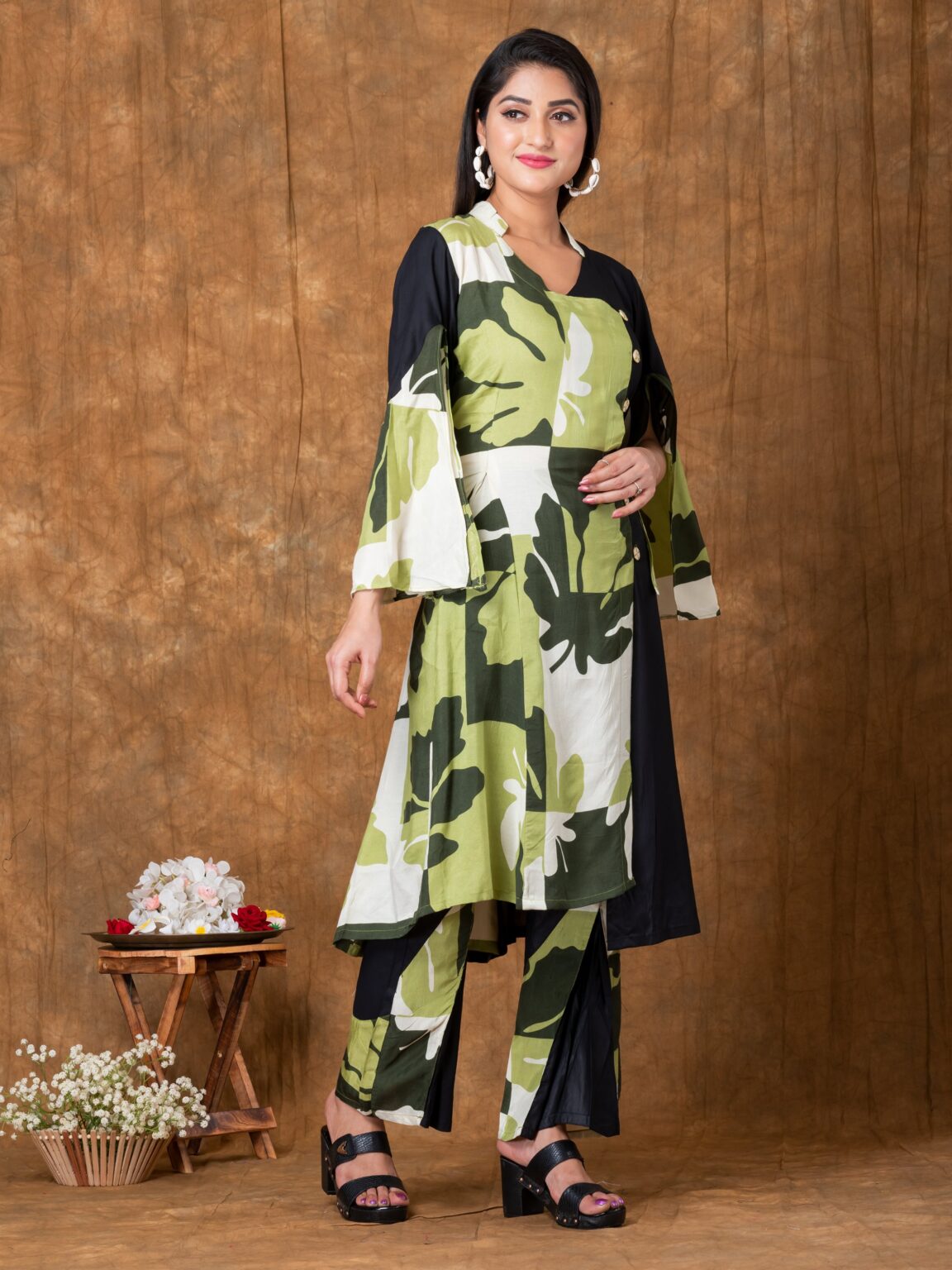 Maple Cut musline Chanderi 2 pc. Fusion Dress..ID 14.. 2800 - Image 3