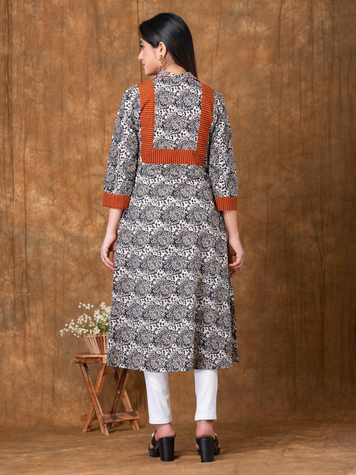 Alice Cotton Corporate Kurti - Image 5