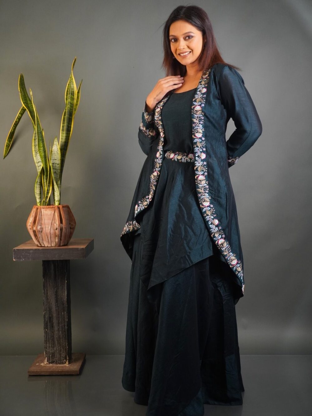 Emerald Elegance Dark peacock Green Dola Silk Fusion Set - Image 2
