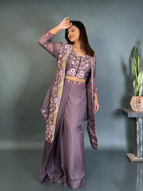 Curvy Bloom Embroidered Co-Ord Set in Onion Mauve