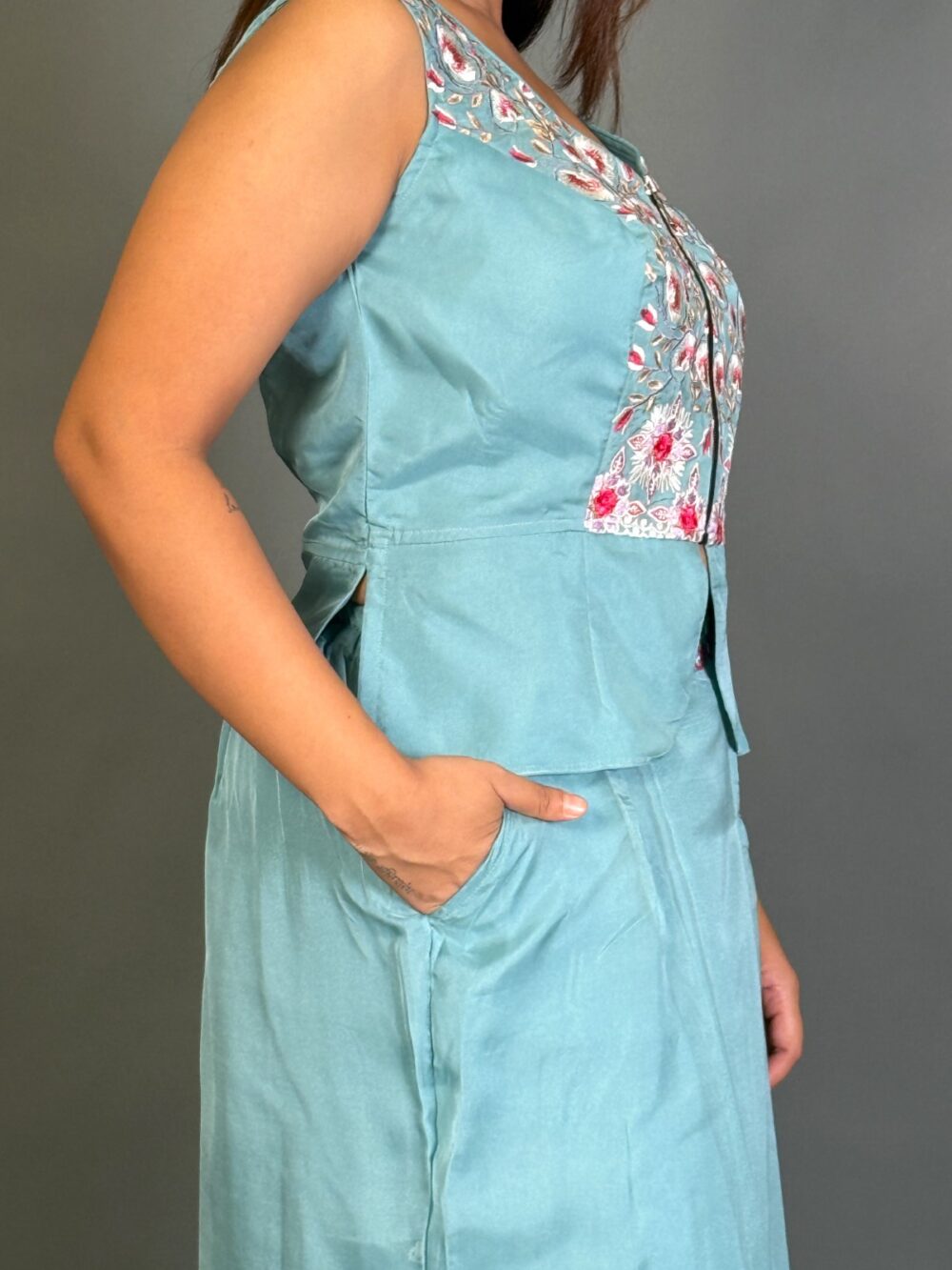 Aqua Blue Organza 3-Piece Set with Multicolor Thread Work - Image 4