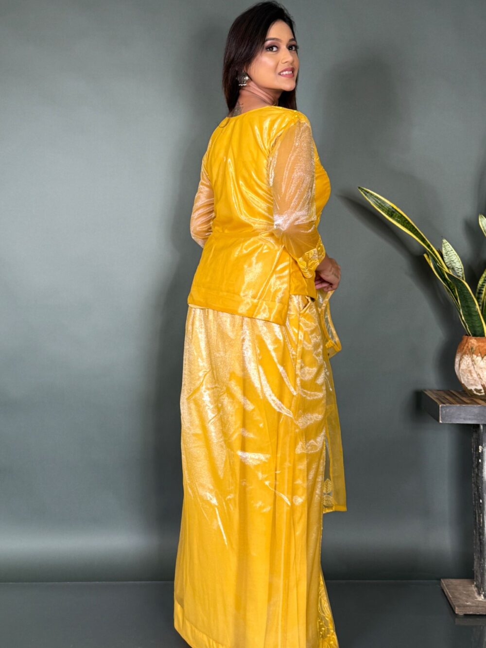 Golden Grace Plus-Size Fusion Set - Image 3