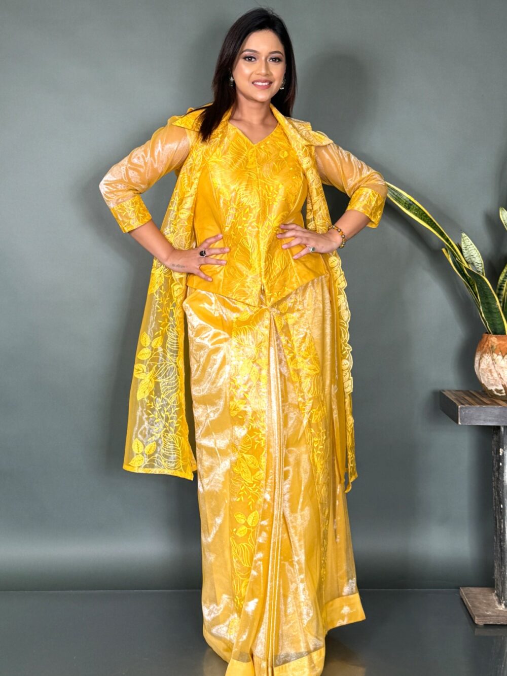 Golden Grace Plus-Size Fusion Set - Image 5