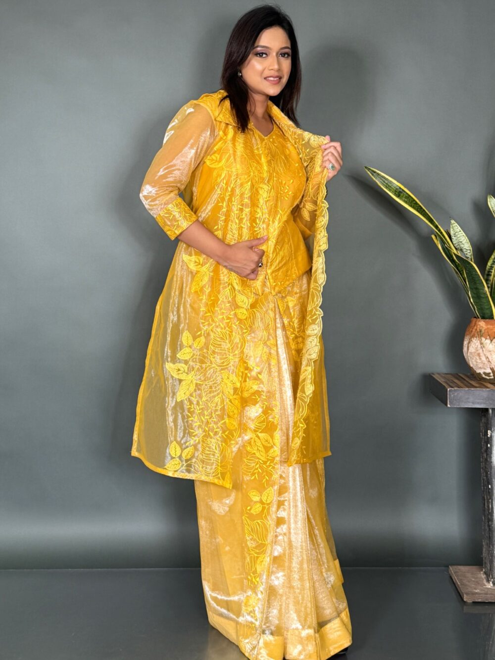 Golden Grace Plus-Size Fusion Set