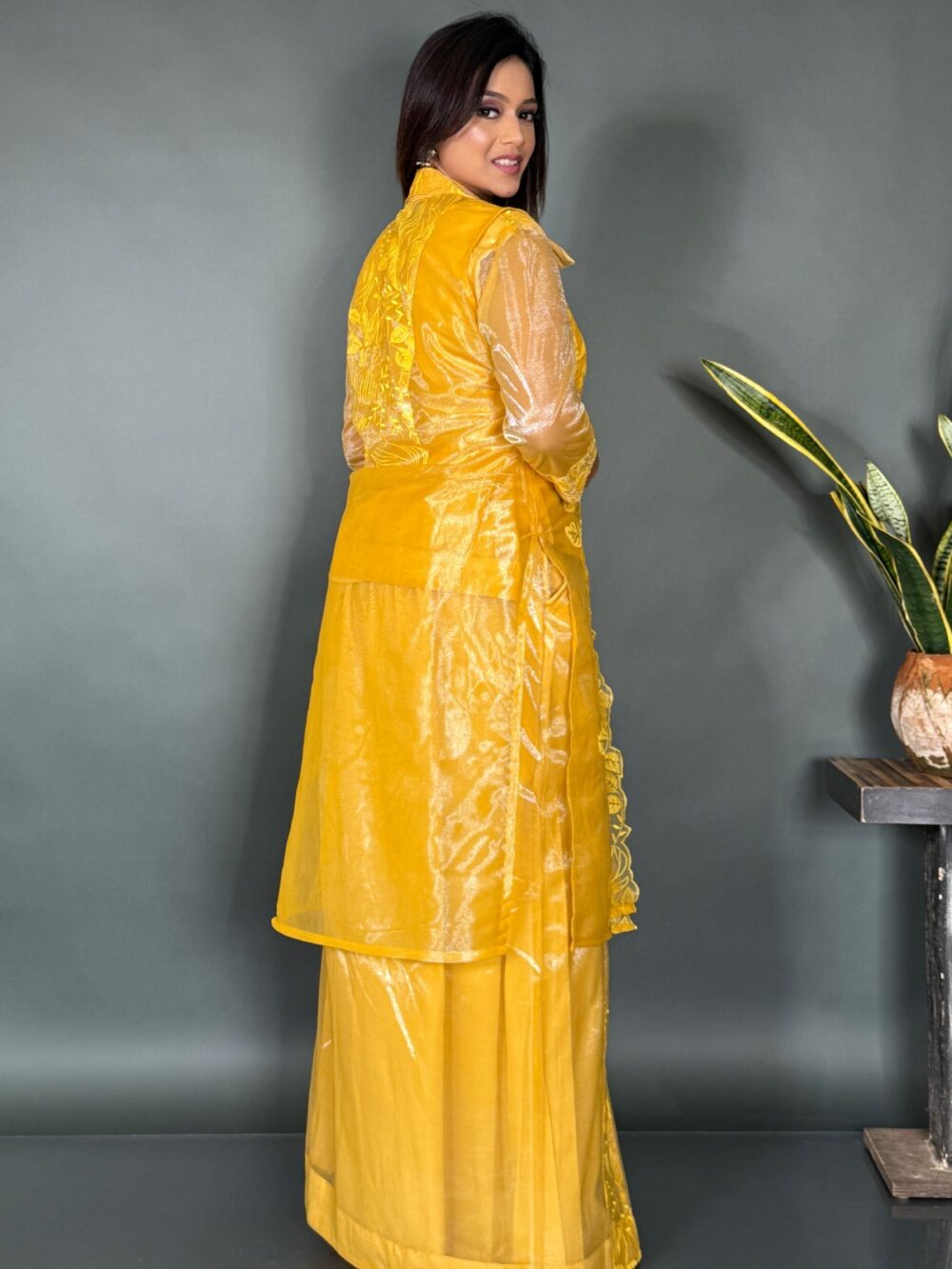 Golden Grace Plus-Size Fusion Set - Image 2