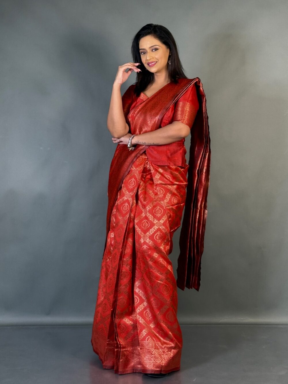 Rust Radiance Plus Semi Tussar Benarasi Saree Set - Image 3