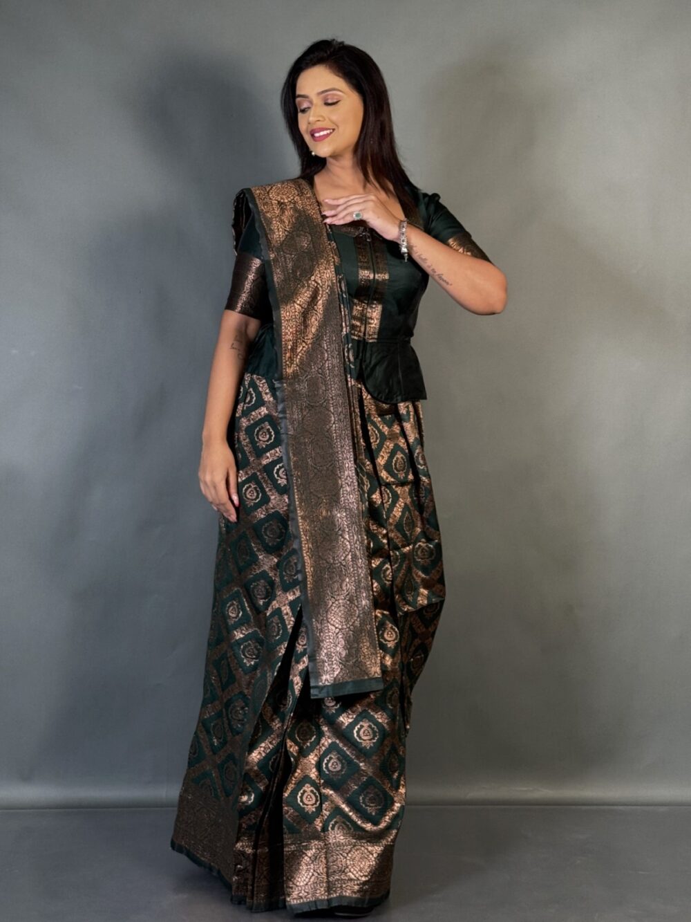 Green Glow Ready to Wear Semi Tussar Saree - Image 4