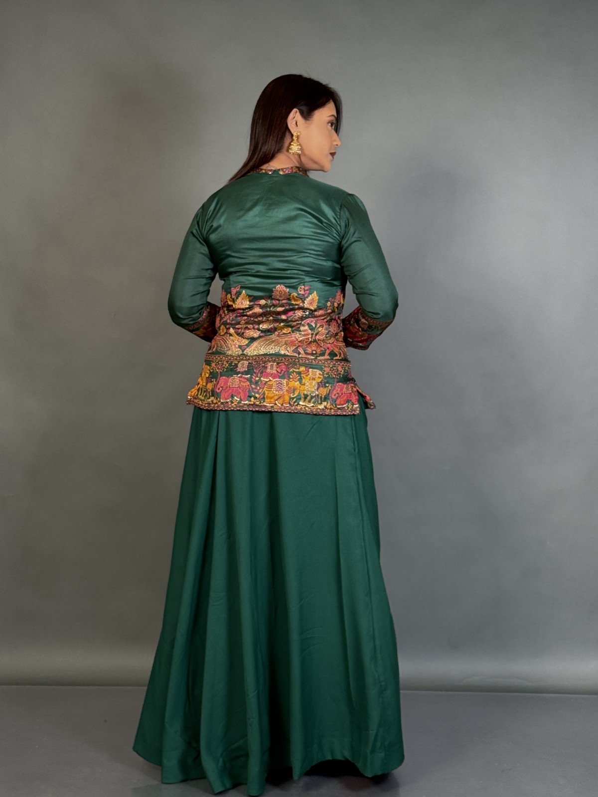 Regal Bottle Green Baluchori Silk Fusion Set - Image 3