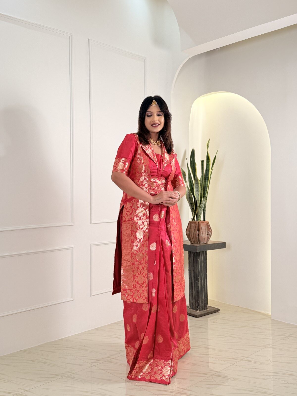 Red Reverie Semi Katan Banarasi Fusion Saree Set - Image 9