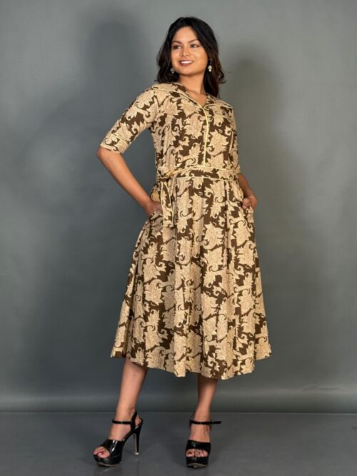 Mocha Curve Cotton Collar Flare Dress